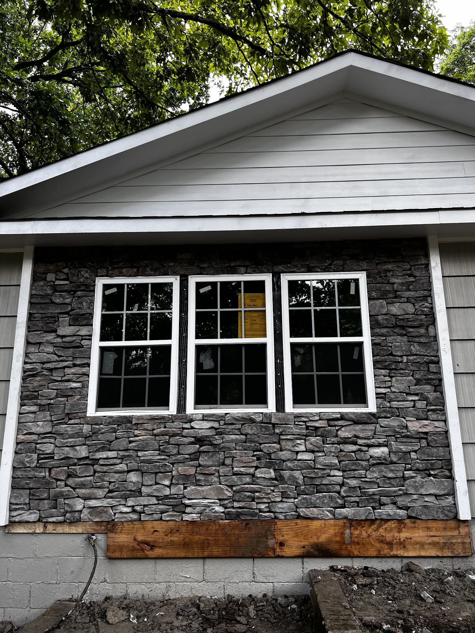 Stacked stone exterior